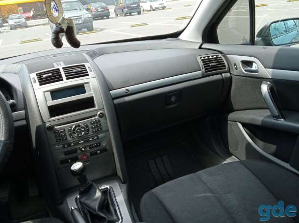 Автомобиль Peugeot 407, фотография 3