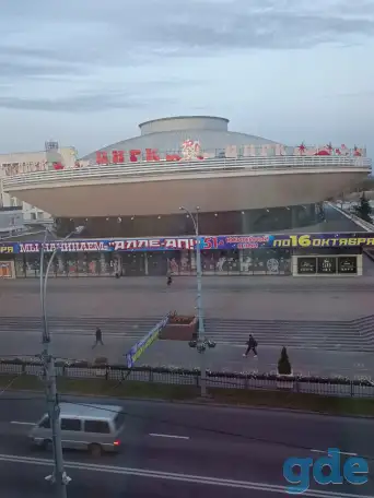 Уютная и большая трёх комнатная квартира с евроремонтом в самом центре города, фотография 3