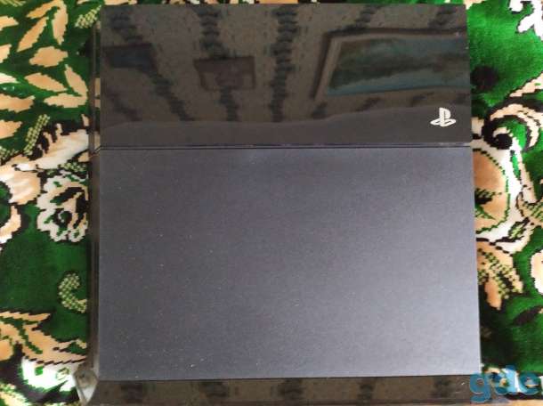 Playstation 4, фотография 1