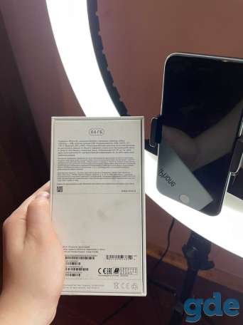 Продам iPhone SE 2020 на 64gb в чёрном цвете, фотография 4