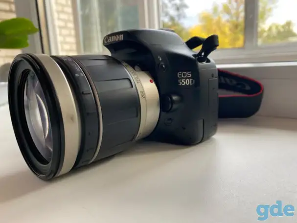 Фотоаппарат  Canon EOS 550D + объектив, фотография 2