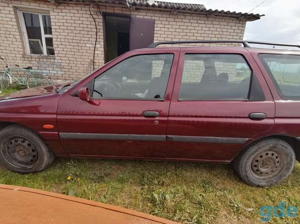 Автомобиль Ford, фотография 4