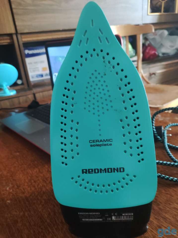 Утюг Redmond, фотография 3