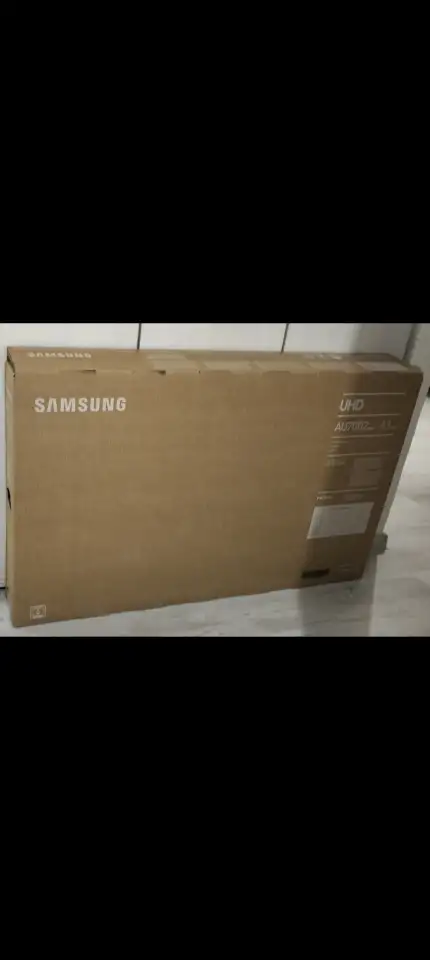 Телевизор Samsung UE43AU7002U, фотография 2