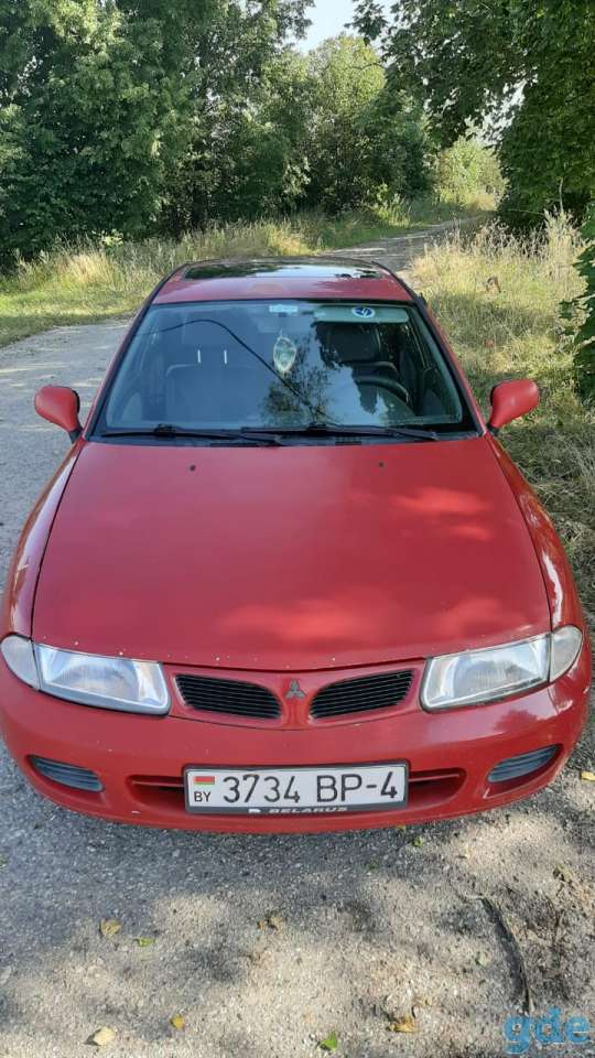 Автомобиль Mitsubishi Carisma, фотография 3