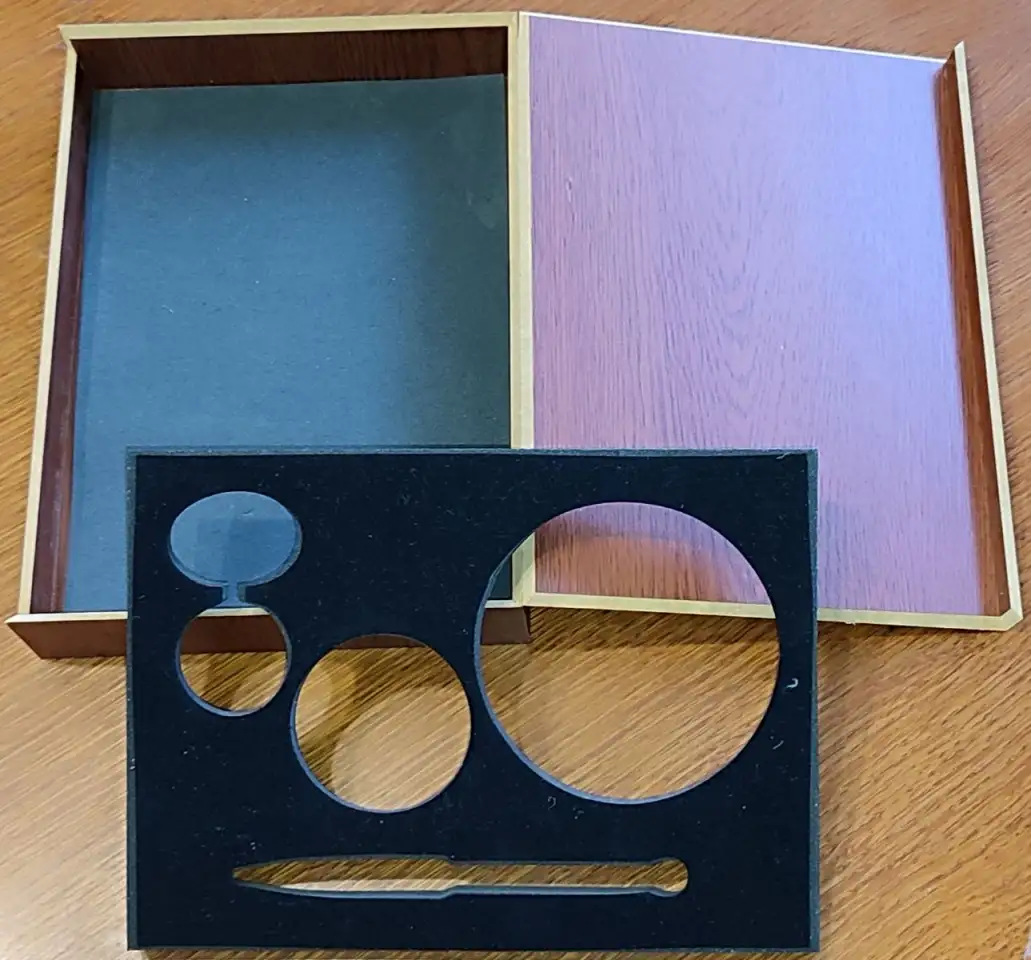 Коробка из-под подарочного набора, фотография 4