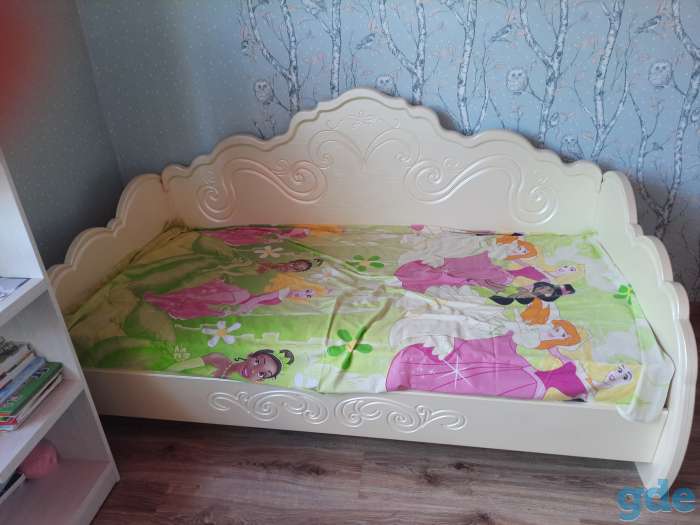 Продам кровать с матрасом, фотография 1