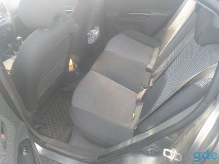 Хорошее авто Kia Rio, фотография 6