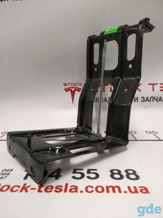 Зап. части для авто Tesla. Нижнее крепление АКБ AWD Tesla model S RESTEE BRACKET, 12V BATTERY, D, фотография 1