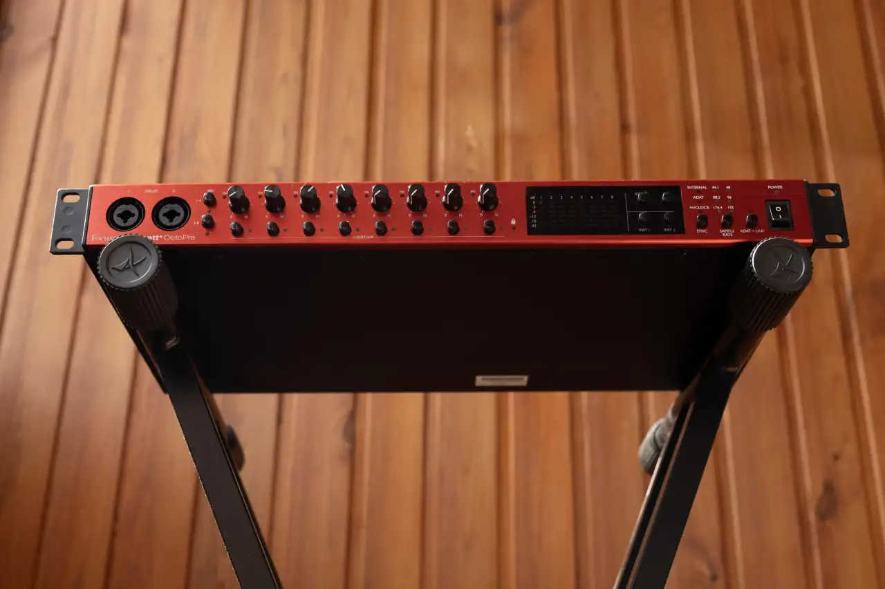 Микрофонный предусилитель Focusrite Clarett OctoPre, фотография 7