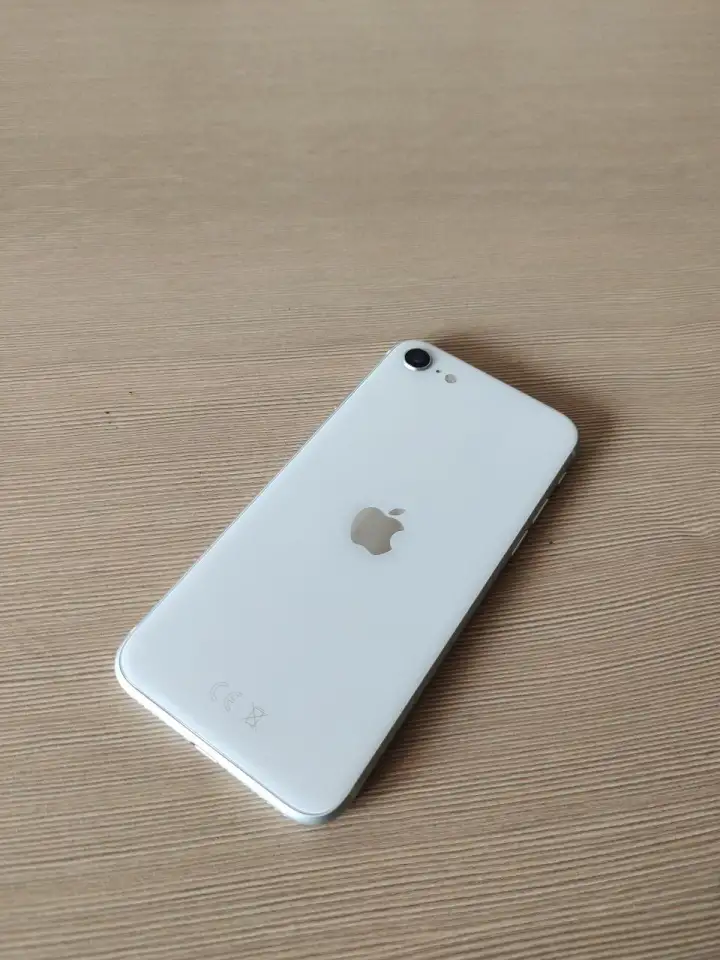 Найден iPhone SE 2020, фотография 4