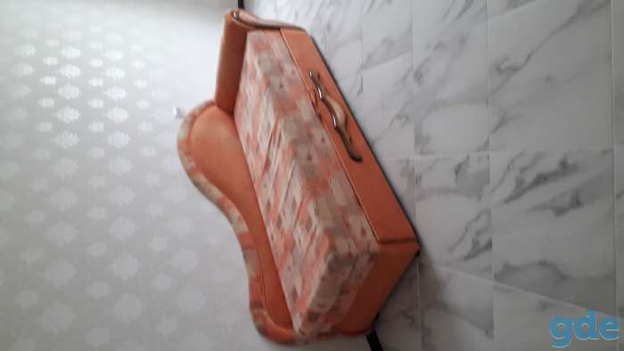 Продам тахту в хорошем состоянии ( раскладывается)300р.Возможен торг., фотография 2