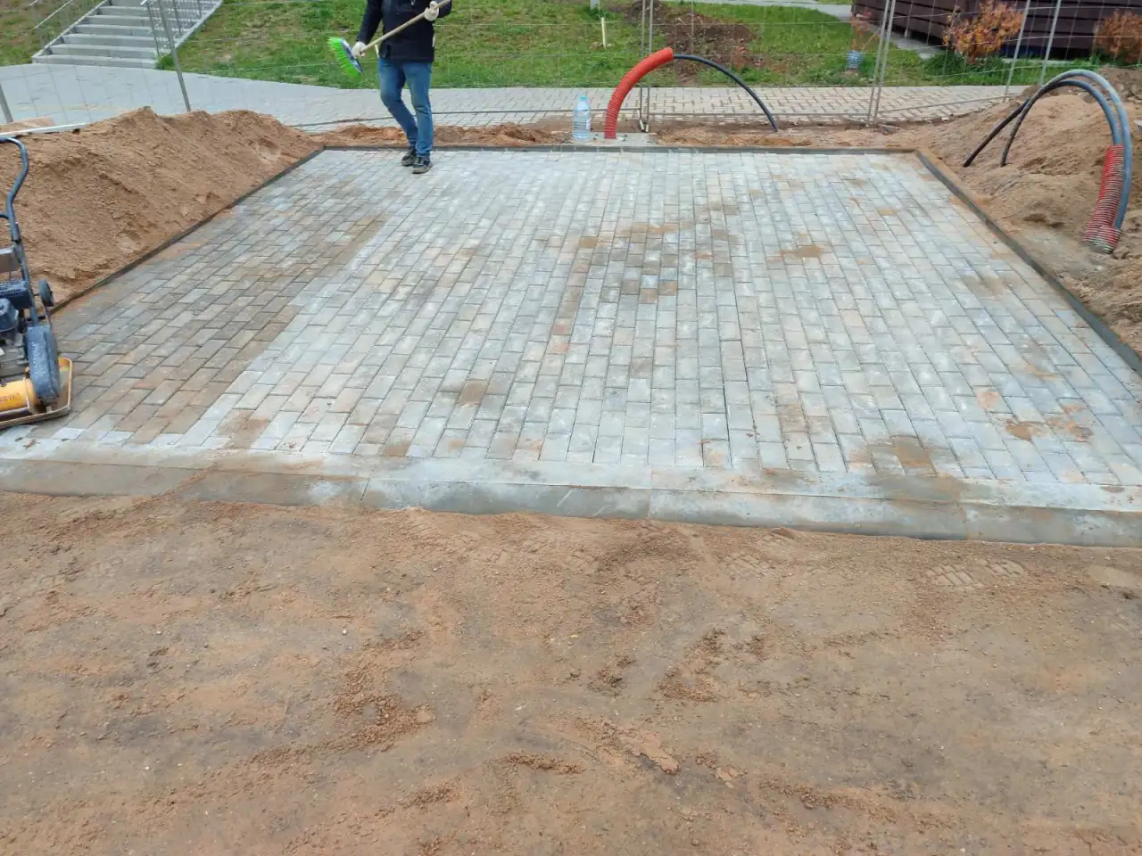 Укладка тротуарной плитки, фотография 7