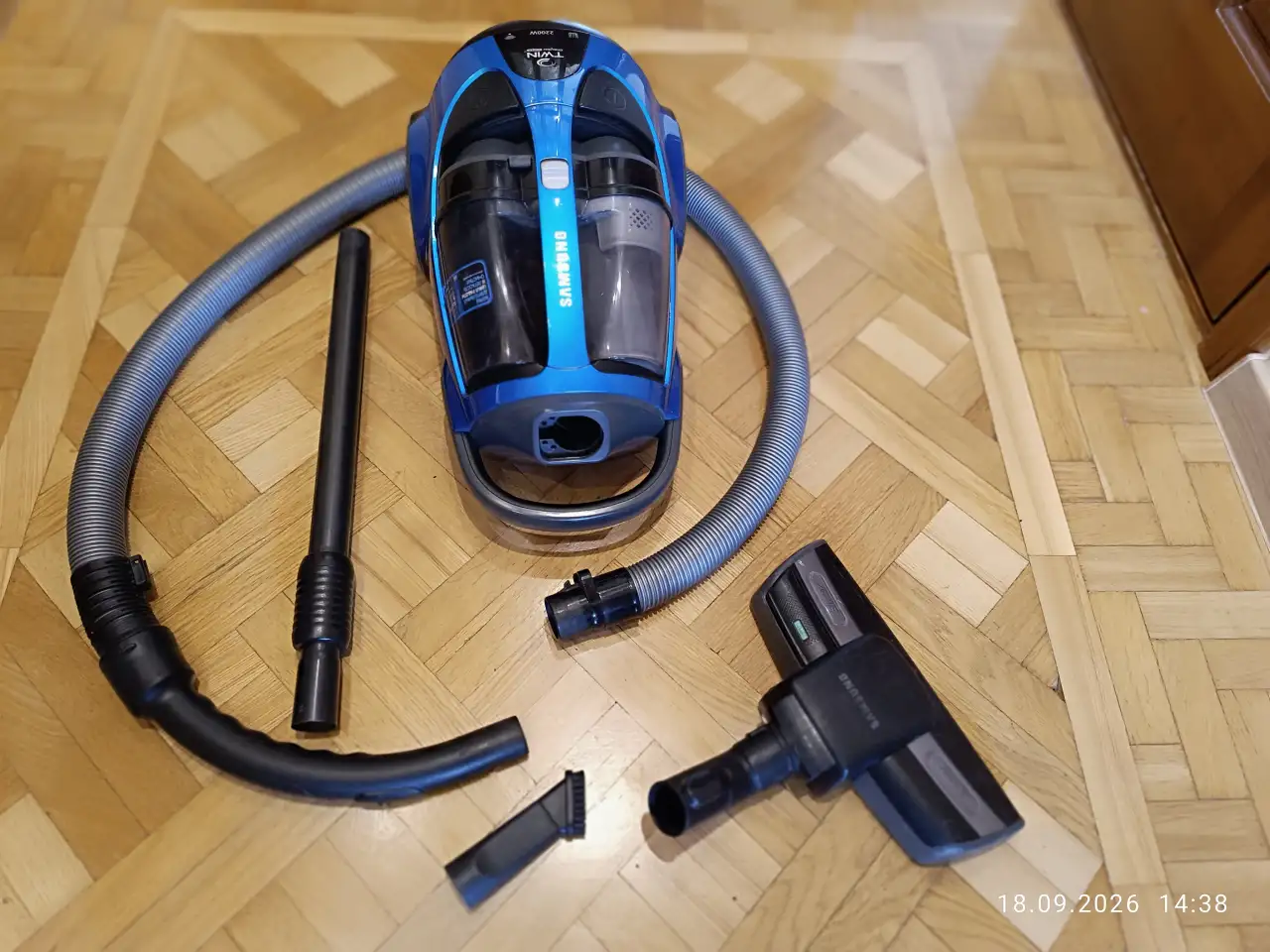 Пылесос Samsung SC885B. Экстремально мощный 2200 вт, фотография 1