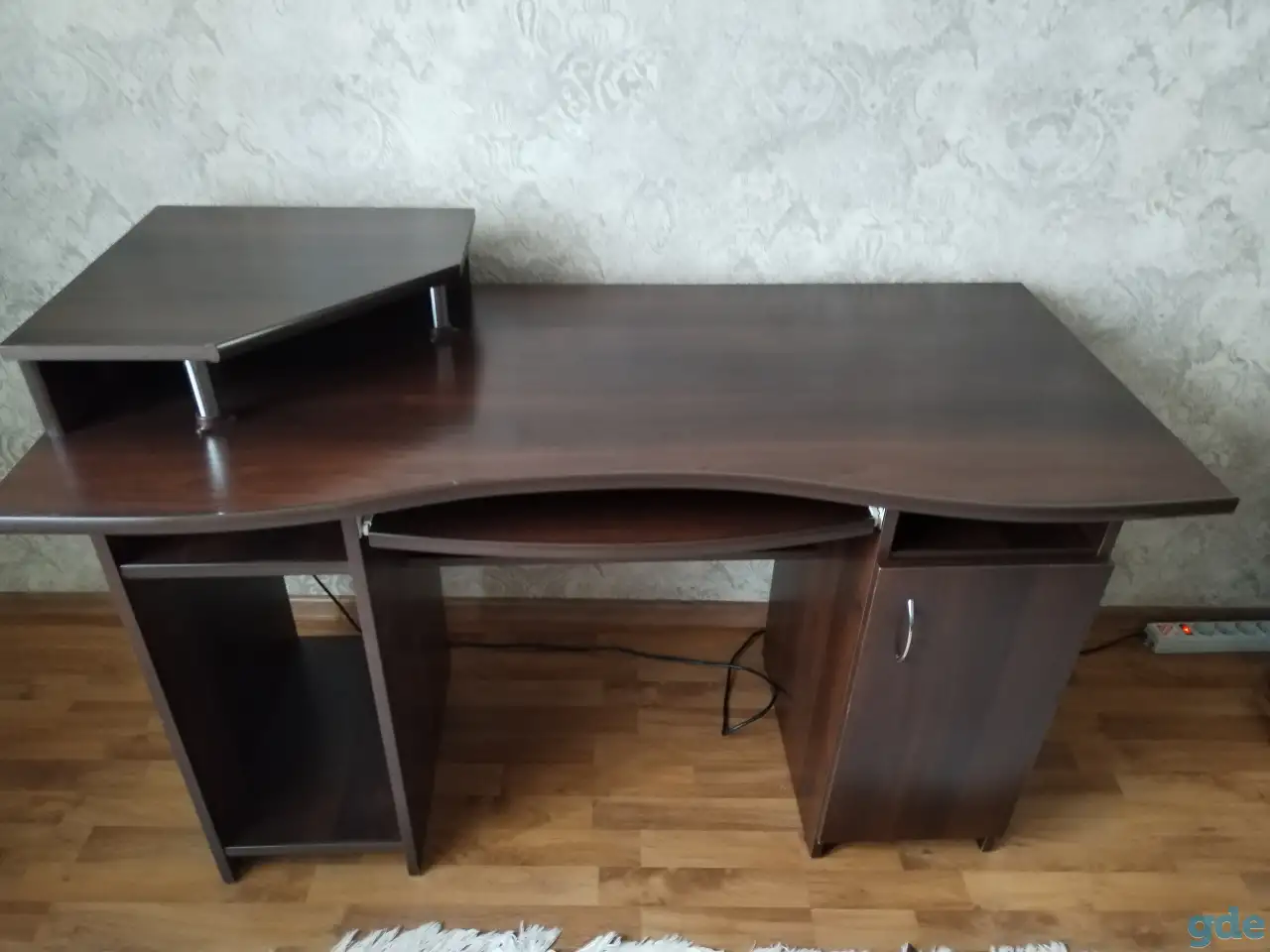 Продам стол компьютерный, фотография 1