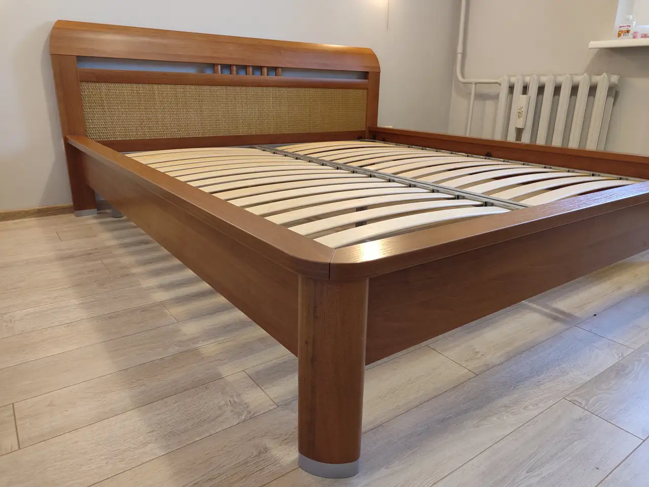 Продам кровать под матрас 180х200., фотография 10
