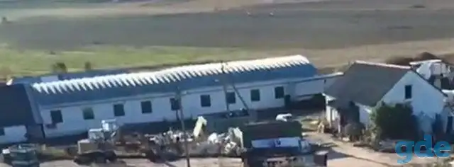 Снять ГАРАЖ или БОКС для золотых/серебряных рук. ЦЕХА под СТО! Ворота до 4,5  метра. Аренда на популярной автобазе. Рабо, фотография 1