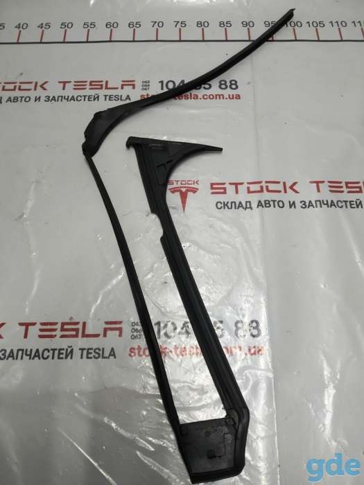 Зап. части для авто Tesla. Уплотнитель стойки В (камера) левая сторона Tesla model XDC B-PLR APP, фотография 2