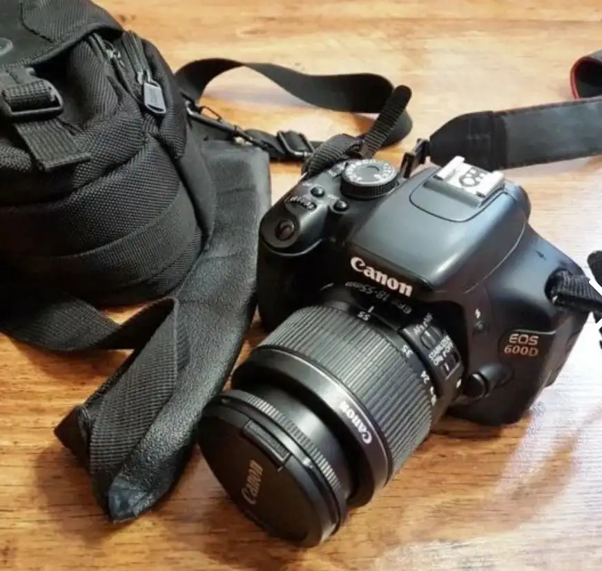 Зеркальный фотоаппарат Canon EOS 600D kit 18-55 mm, фотография 2