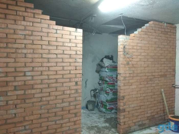Кладка перегородок из кирпича и блока,, фотография 1