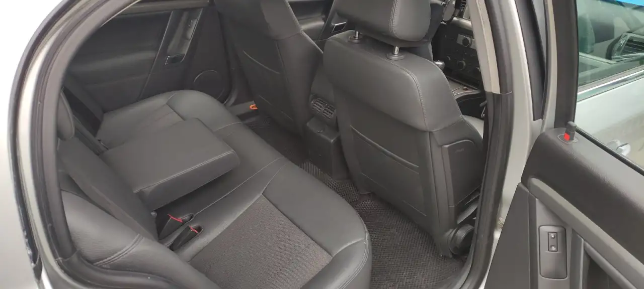 Opel vectra c 2008 год, фотография 9