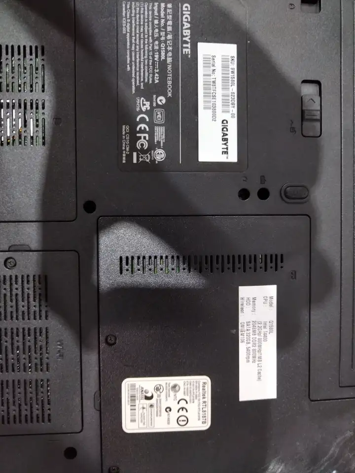 Ноутбук Gigabyte, фотография 4