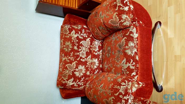 Диван и два кресла! Срочно продам! Удобно забирать из частного дома 1 этаж, фотография 5