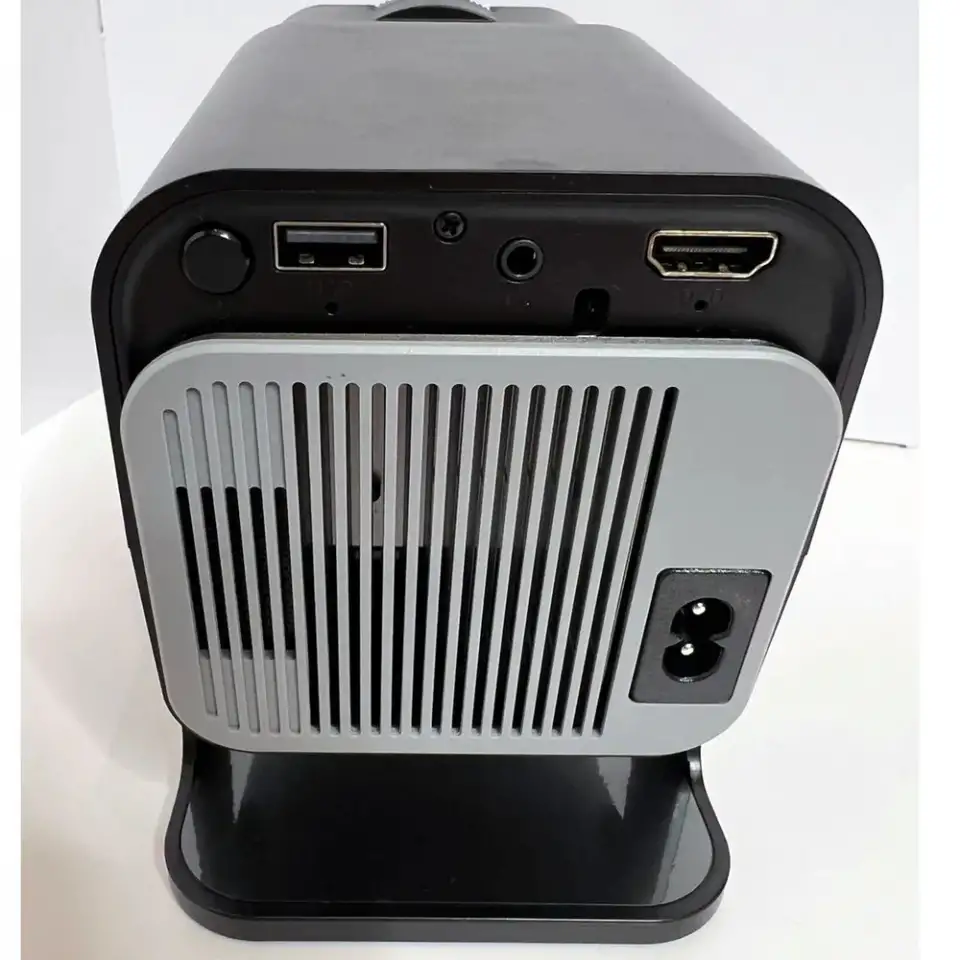 Проектор Luckyroad HY320 pro, фотография 4