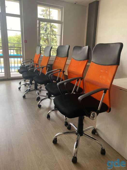 Продам кресло офисное Mio Tesoro Монте AF-C9767 (черный/оранжевый), фотография 5