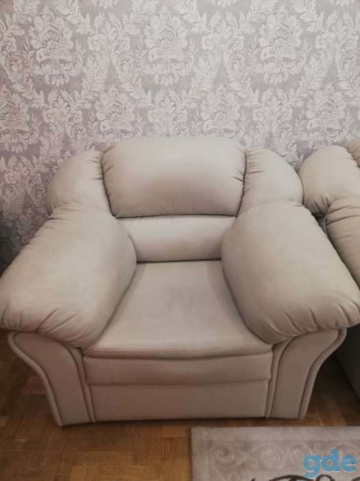 Продаю угловой диван и кресло, фотография 3