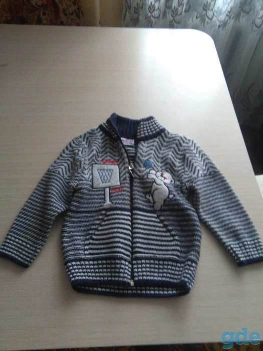 Продам детскую кофточку б у хорошее, фотография 1