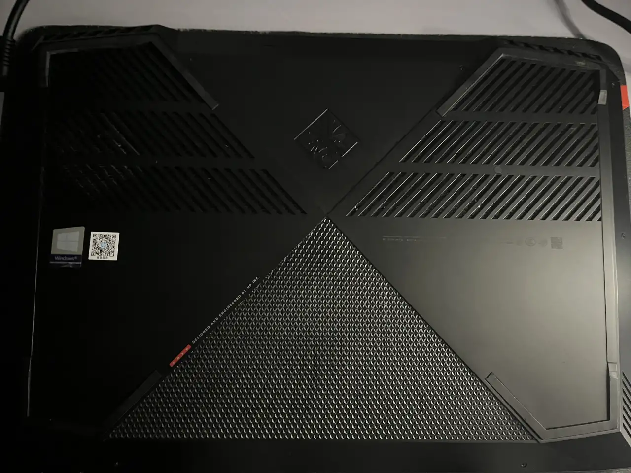 Игровой ноутбук HP OMEN 15-dc1057, фотография 1