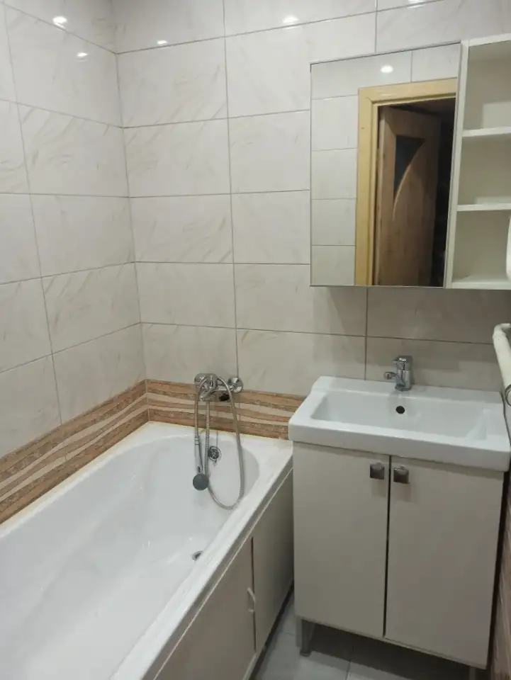 Сдам 2 ком квартиру на длительный срок, фотография 8