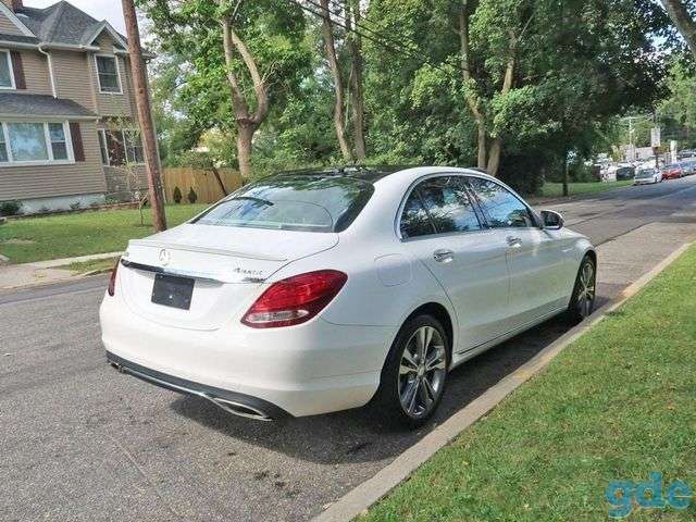 Mercedes Benz C300 4matic, фотография 4