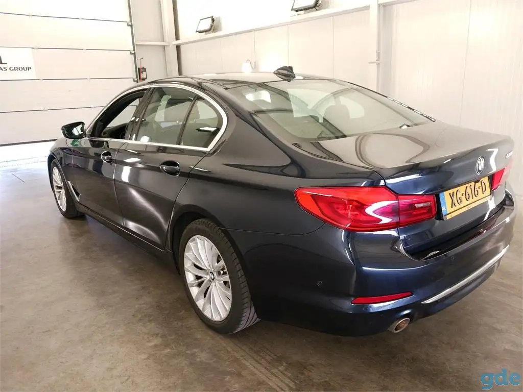 BMW 5 Series 530i Executive - Бензин. Автомат., фотография 4