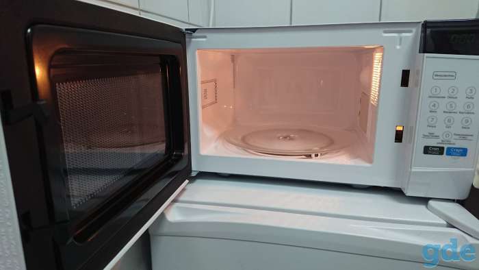 Микроволновая печь Midea EM720CKE, фотография 3