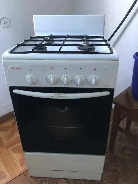 Продам газовую плиту, куплена 2021г., фотография 1