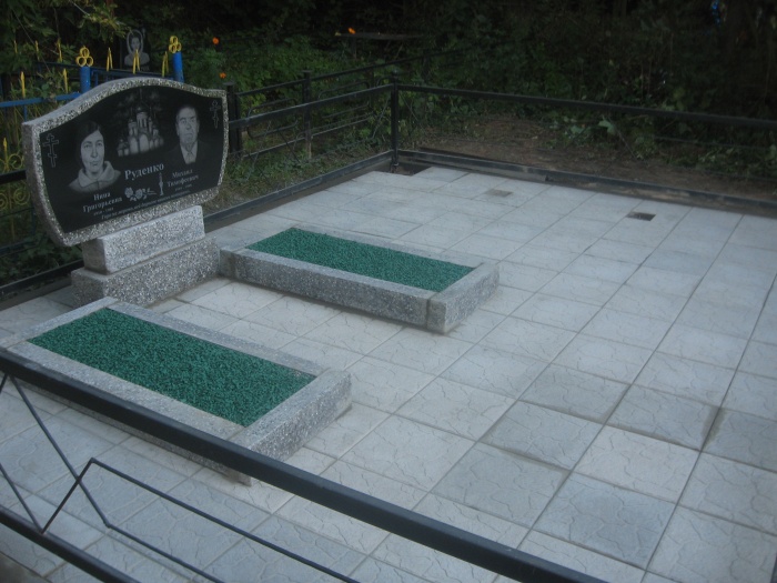 Памятники, ограды, плитка, цветной щебень в Могилеве, фотография 1