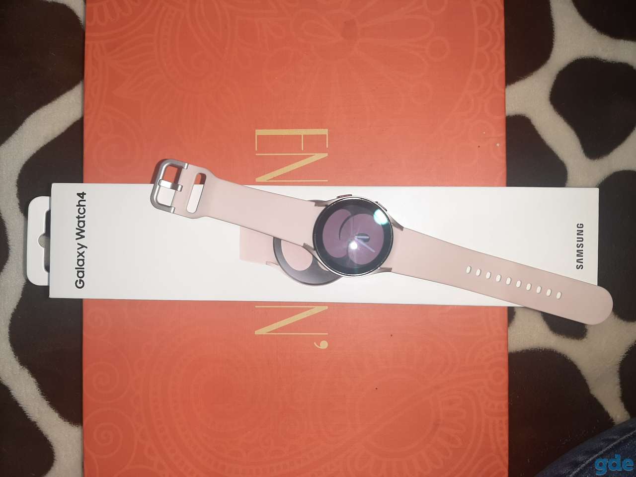 Продам часы Samsung Galaxy Watch 4, розовое золото, фотография 3