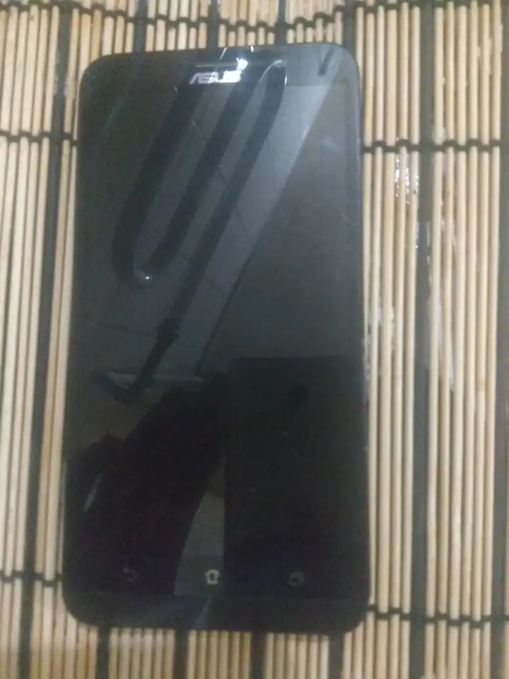 ASUS Z00AD 432 NFC 2-ве симкарты  слот под флешку, фотография 1