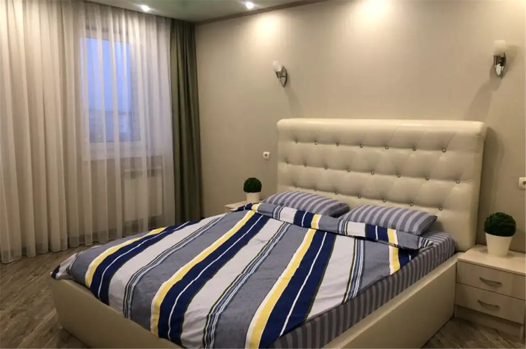 Квартира с хорошим ремонтом на сутки в Старые дороги, фотография 1