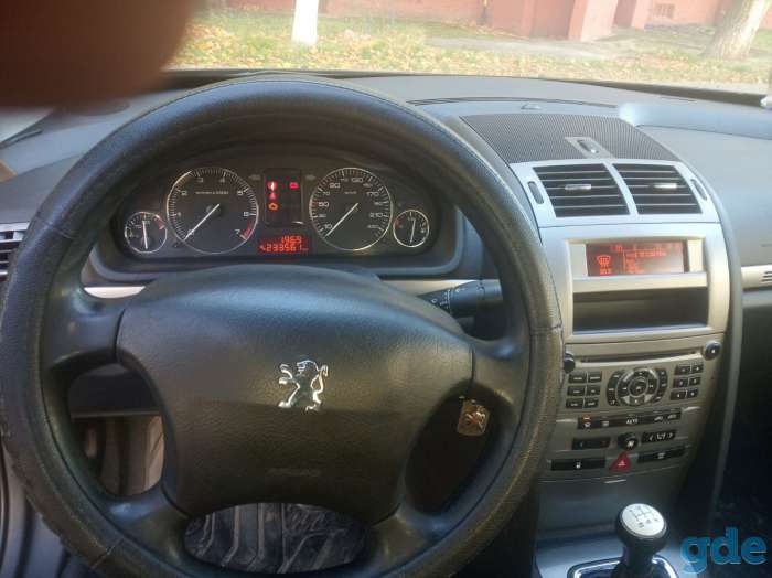 Автомобиль Peugeot 407, фотография 5