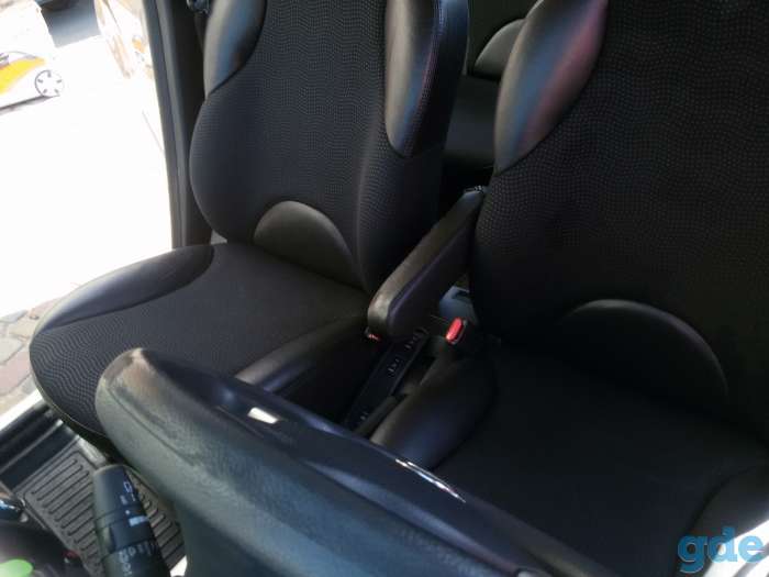 Авто  Nissan Note 2012, фотография 8