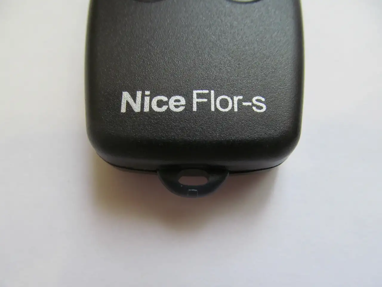Пульт ДУ для автоматики ворот, шлагбаумов Nice FLO2R-s, фотография 2
