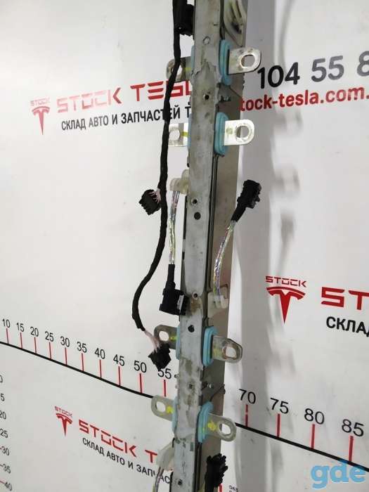 Зап. части для авто Tesla. Распорка-усилитель (шина) основной батареи (энерго распределяющий) Tesla model SE, фотография 2