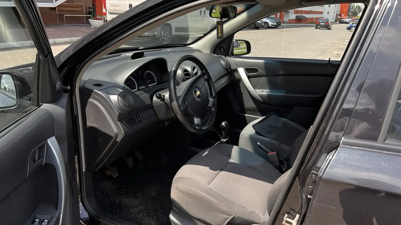 Продам в добрые  руки Chevrolet Aveo, фотография 1