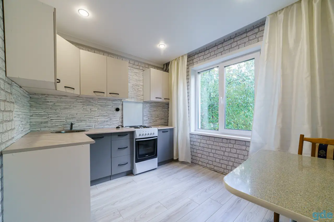 Купить квартиру по ул. Сурганова д.86 3-ком. квартира, фотография 8