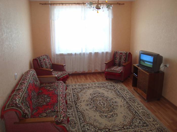 уютная квартира на сутки, Рогачев, ул.Богатырева, фотография 1
