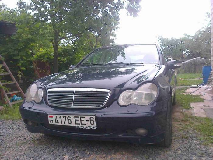 Mercedes C-klass W203, универсал, 2001 года выпуска, фотография 2