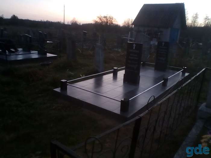 Памятники из гранита. Установка,переустновка памятников. Заливка стяжек, укладка плитки. Благоустройство  захоронений., фотография 8